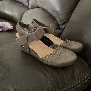 Pewter hokus pokus shoes